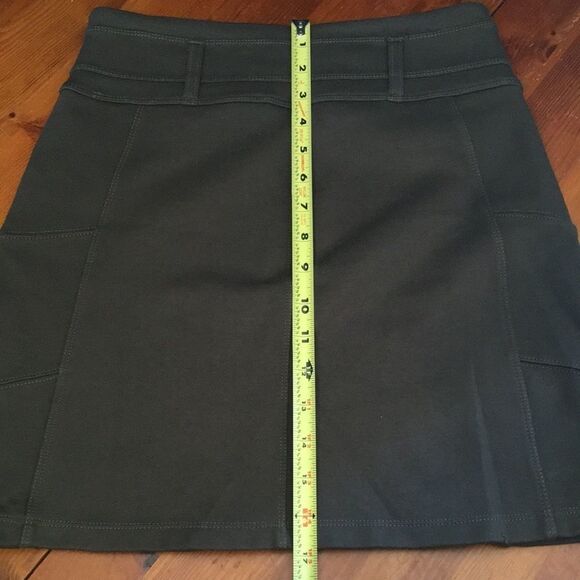 Athleta Size XXS Skirt DARK Olive Green - Picture 4 of 10